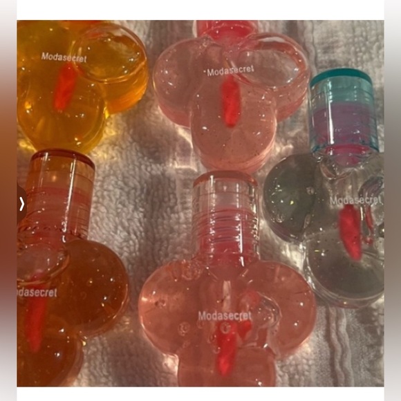 Lip Plumper - Picture 7 of 7